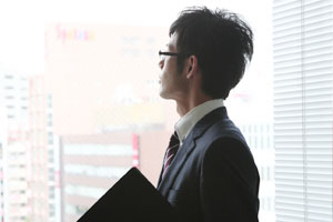 専門の知識と経験を持ったフォレンジックエンジニアが御社を全面的に支援します。